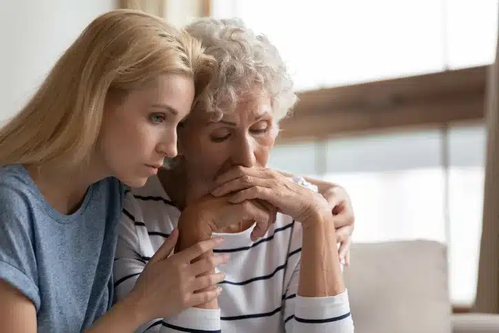 Changes in Your Elderly Parent? Don't Miss These Early Signs of Dementia and Alzheimer's