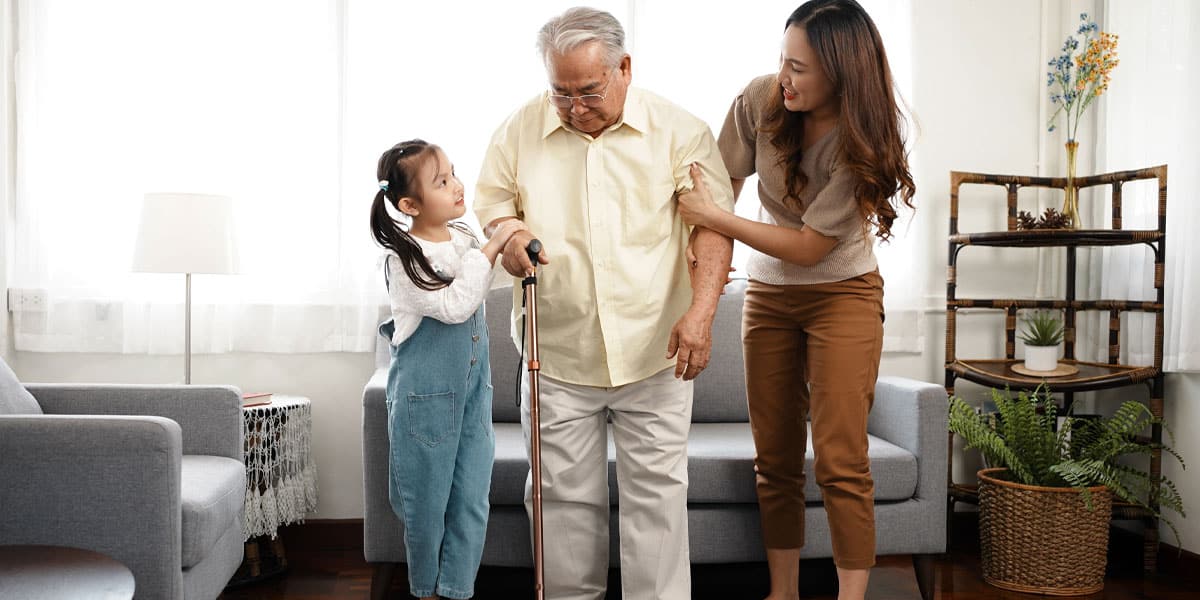 Signs an Aging Parent May Need Help